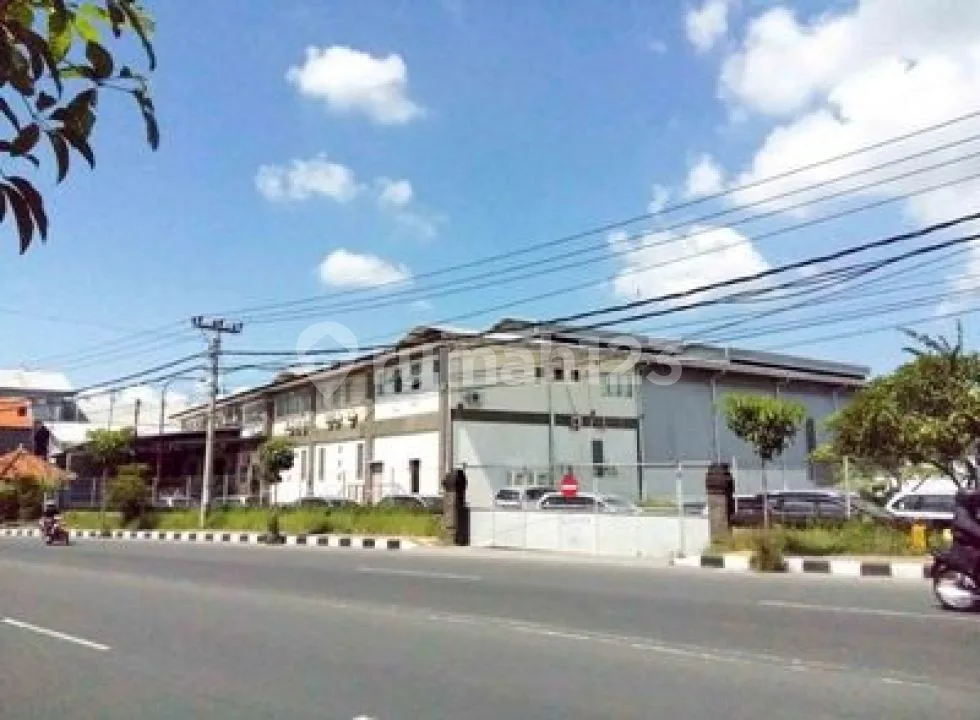 Pabrik / Gudang di Mahendradata - BALI , Lokasi Strategis, Nol Jalan Raya Propinsi- NS - - Image 1 of 4