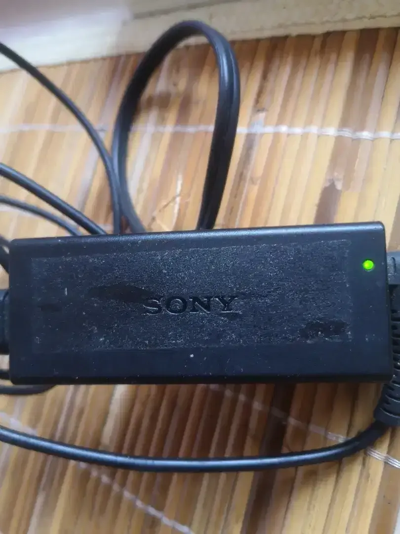 Charger laptop sony vaio original - Image 8 of 9