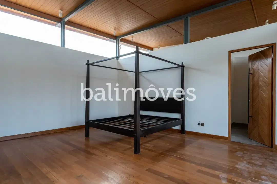 Vila Keluarga Empat Kamar Tidur Modern Dalam Kompleks di Tepi Pantai - Image 6 of 10