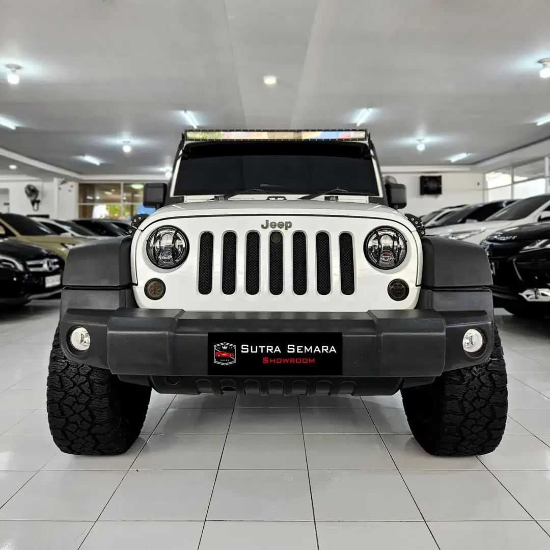 [2012] DP 31jt! Jeep Wrangler JK Sport Renegade 4x4 at 2012 DK Rubicon - Image 2 of 10