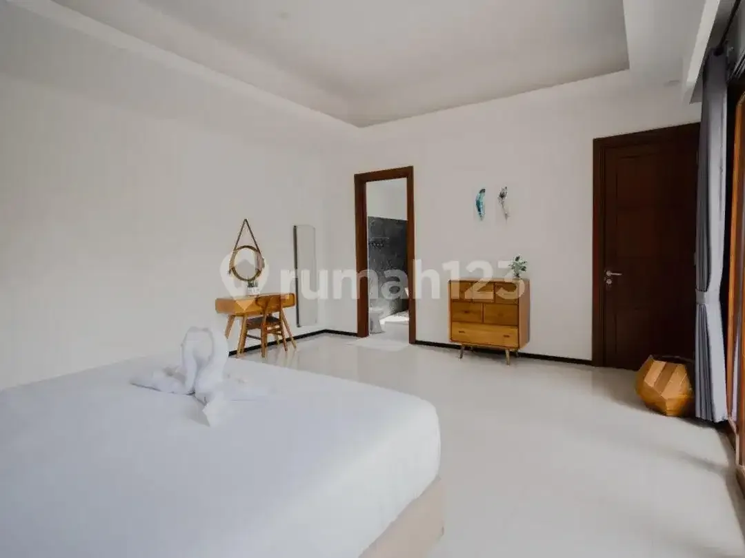 Villa Baru 3 Kamar Tidur - Jimbaran, Puri Gading - Image 2 of 10