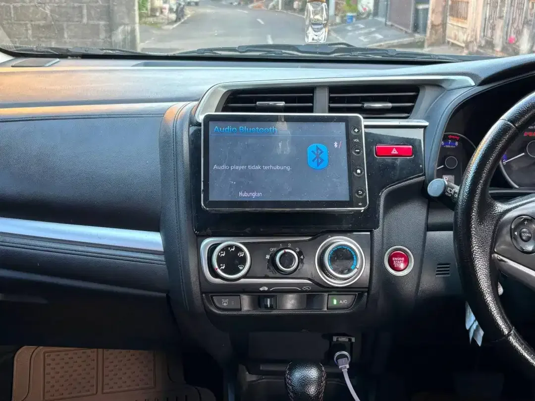 SIAP PAKAI! HONDA JAZZ RS AT 2016 - Image 9 of 10