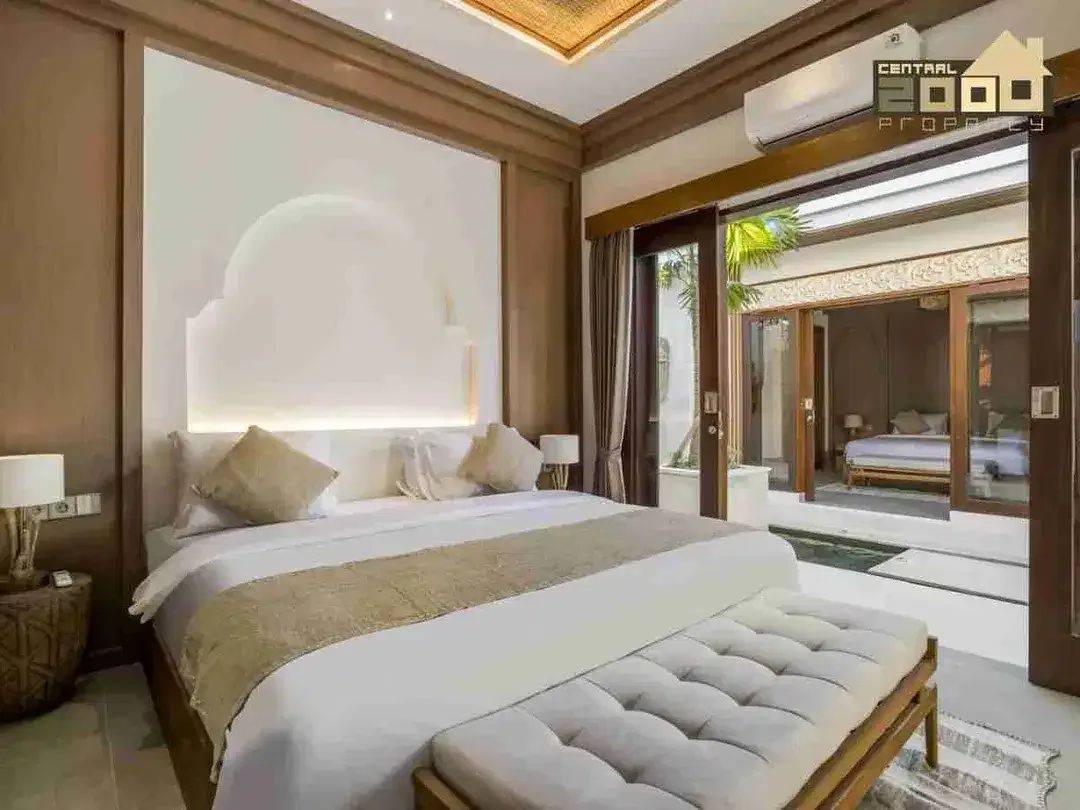 Tropical Modern Villa For Sale In Kerobokan Bali - Image 8 of 10