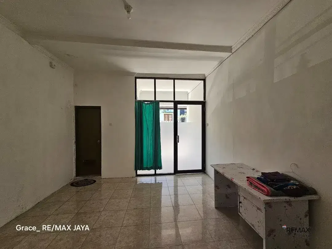 Rumah 1.5 Lantai Dijual, di Teuku Umar Denpasar, Dekat Hotel Amaris - Image 8 of 10