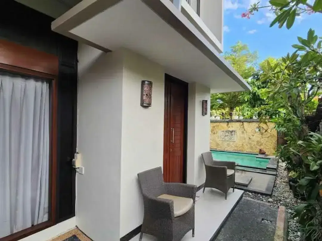 [FOR SALE] Luxurious Modern 4-Bedroom Villa with Private Pool in the Heart of Sanur Tourism Hub - Image 2 of 8