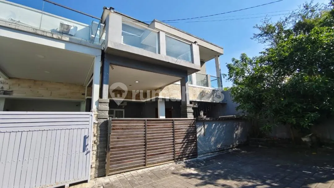 For Rent Rumah 2 Lantai Siap Huni Berlokasi di Cluster Jimbaran - Image 2 of 4
