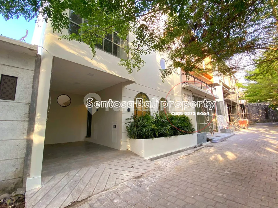 Brand New Modern 2 Bedrooms Villa 100MÂ² In The Heart Of Berawa Canggu . - Image 2 of 4