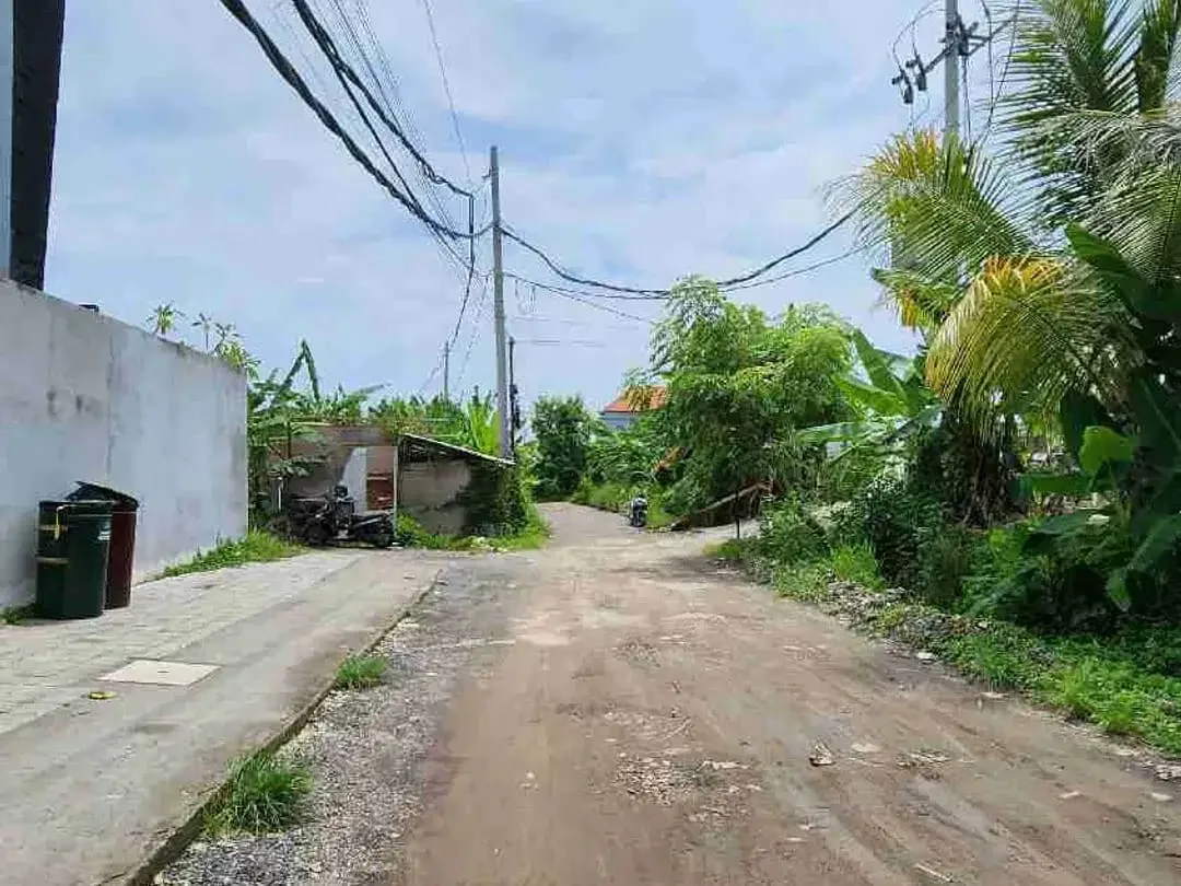 Tanah Luas 1300m2 Dekat Pantai Seseh Canggu - Image 9 of 10