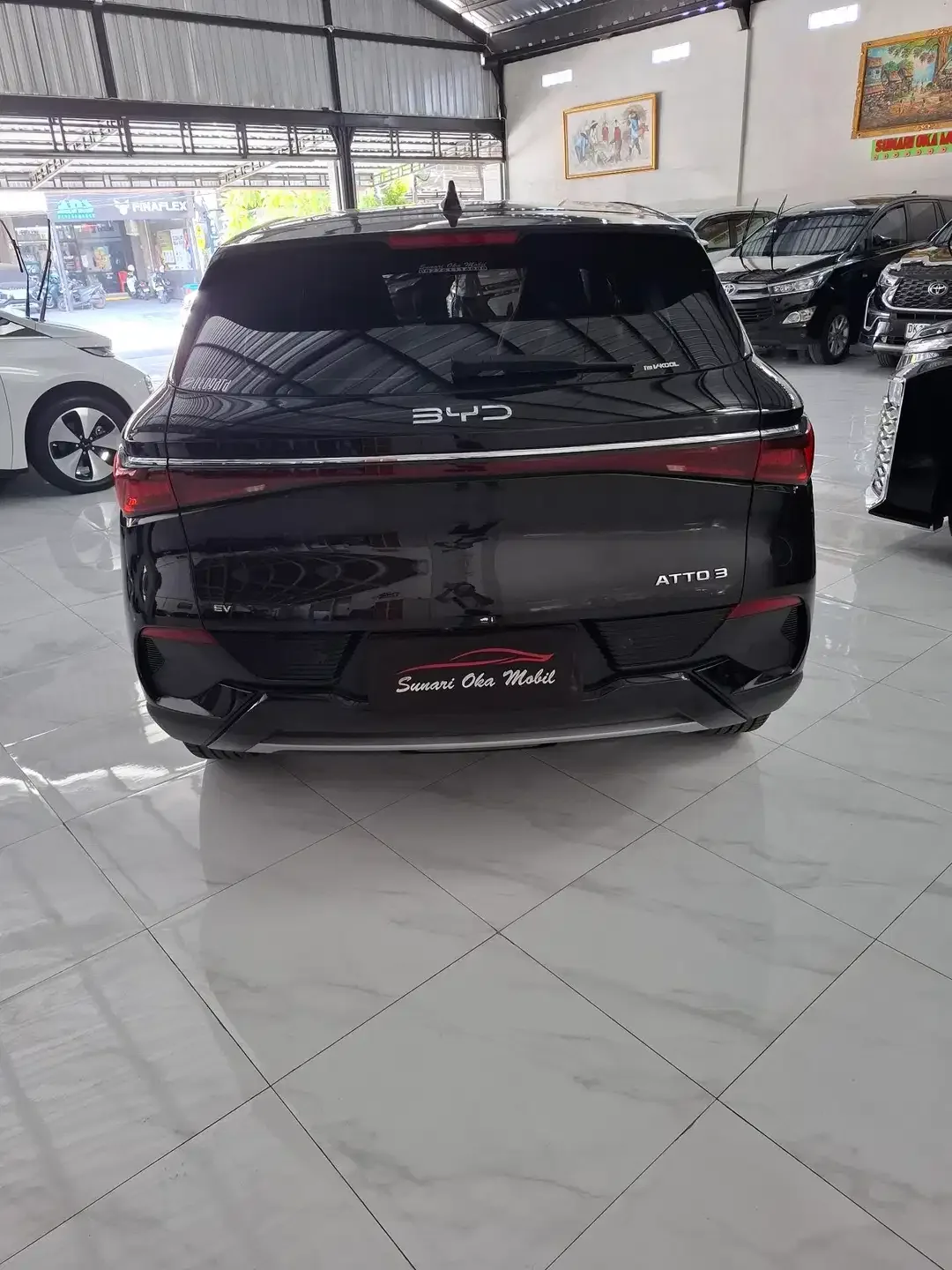 BYD atto 3 hitam - Image 4 of 8