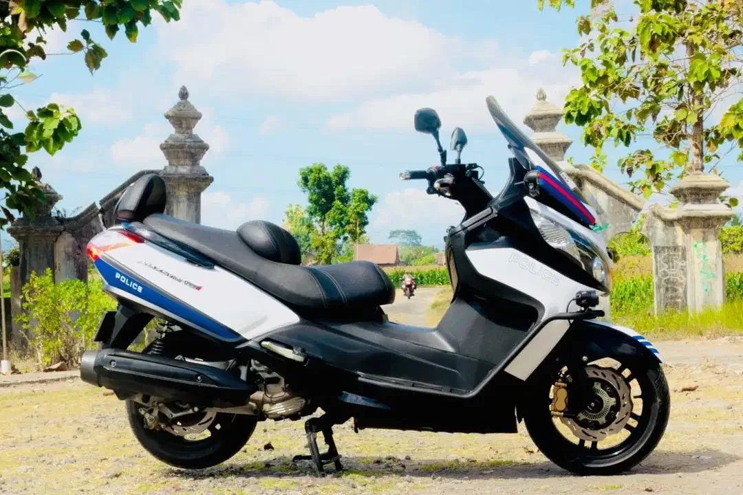 SYM Maxsym 400i mulus Forza 250, xmax 250, piaggio vespa primavera - Image 4 of 4