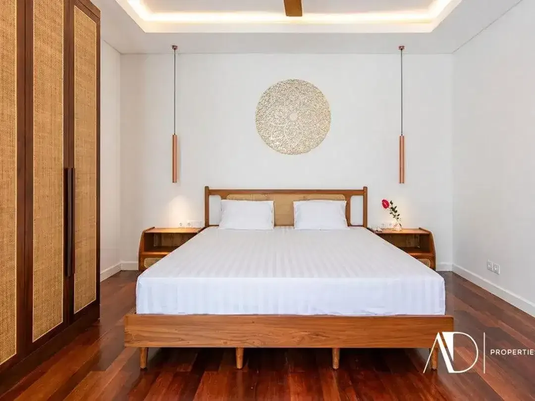 LEASEHOLD | SINGLE-LEVEL 3-BEDROOM VILLA IN PRIME BEACHSIDE SANUR - Image 7 of 10