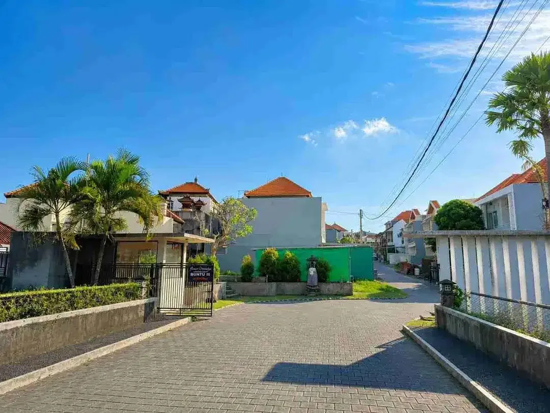 DIJUAL TANAH LINGKUNGAN CLUSTER ONE GATE SISTEM JALAN BULUH INDAH, DENPASAR BARAT
LOKASI DEKET GATSU BARAT, MAHENDRADATTA, GUNUNG AGUNG - Image 6 of 8