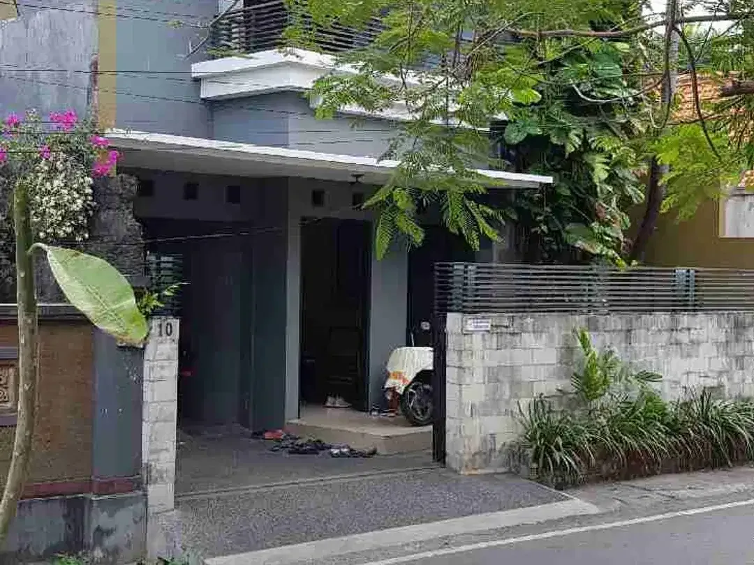 Rumah Modern Minimalis 5 Kamar di Renon Denpasar - Image 1 of 10