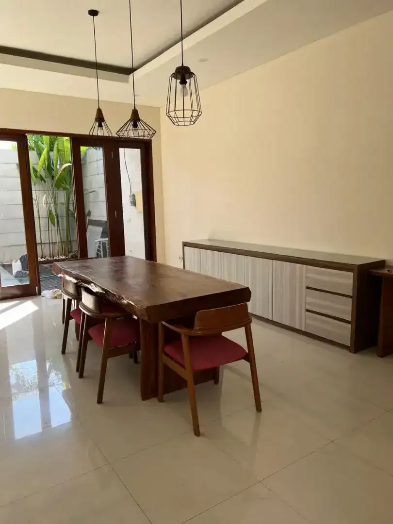 SEWA VILLA 2BR MODERN FULLY FURNISHED DI UMALAS PRIVATE POOL SIAP HUNI - Image 5 of 10