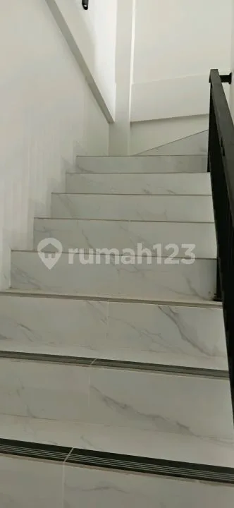 Rumah Lantai.2 di Pusat Kota Denpasar Bali - Image 4 of 4