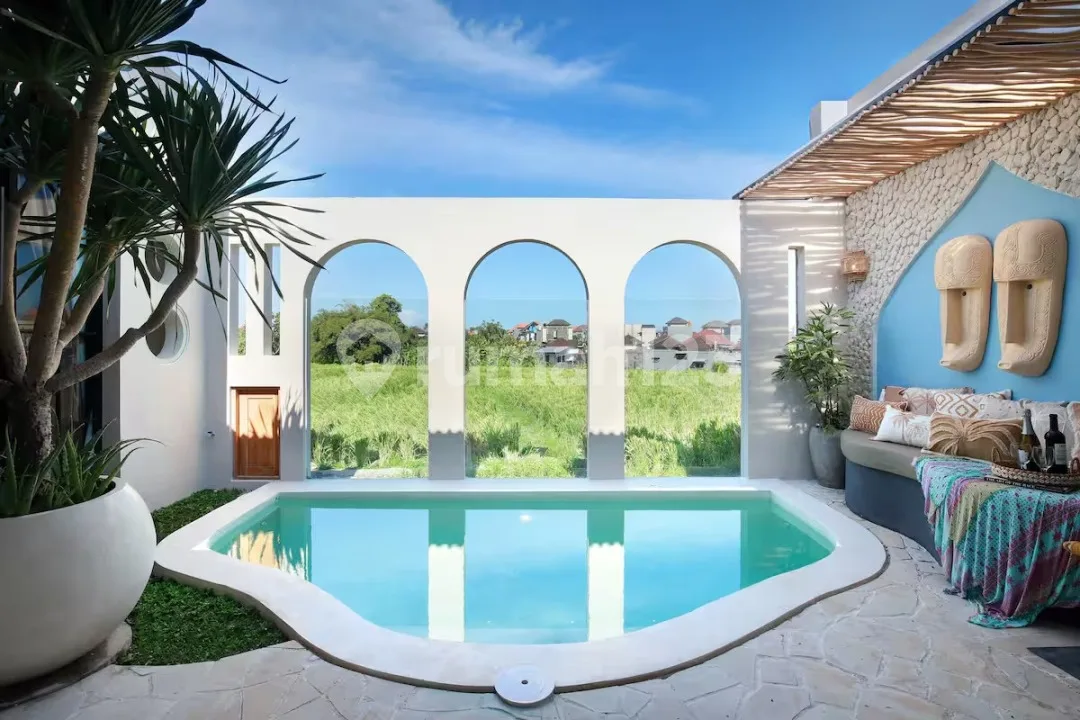 For Rent Villa With Stunning Rice Field Views In Buduk, Canggu - Image 2 of 4