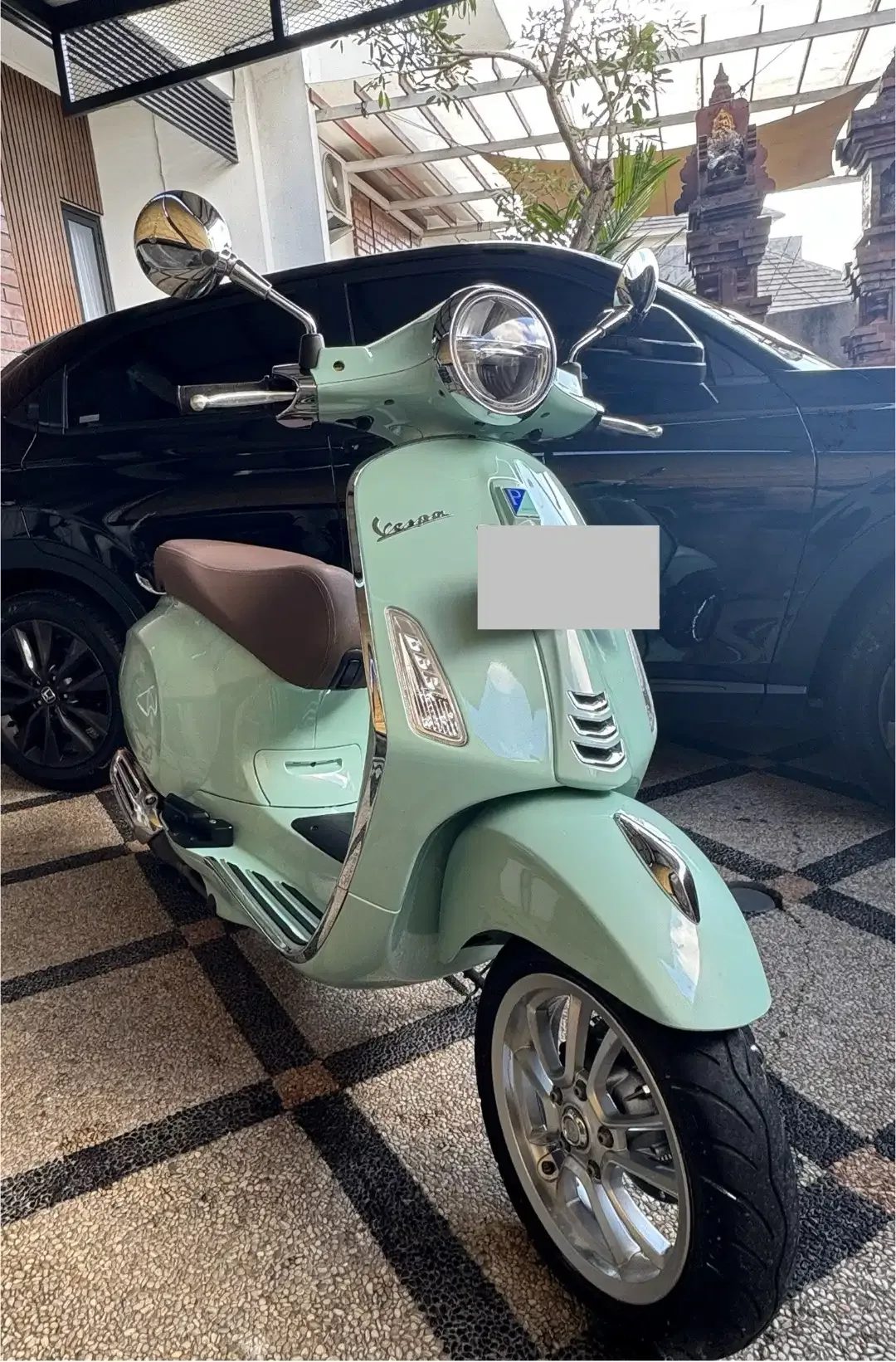 Vespa Primavera Tosca - Image 1 of 4