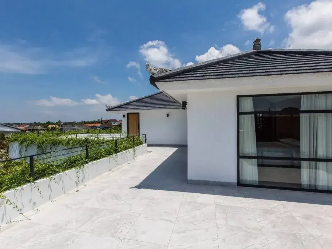 Di Sewakan Luxury Villa 5 Bedroom - Lokasi Kayu Tulang, Canggu, Bali - Image 6 of 10