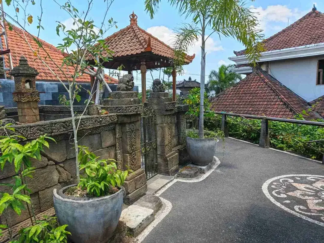 JUAL TANAH BONUS BANGUNAN VILLA DIJALAN UTAMA MUNGGU BANTAS - Image 8 of 10