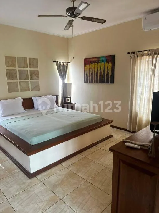 Villa Full Furnished Pool Gazebo Siap Huni Strategis di Umalas - Image 1 of 4