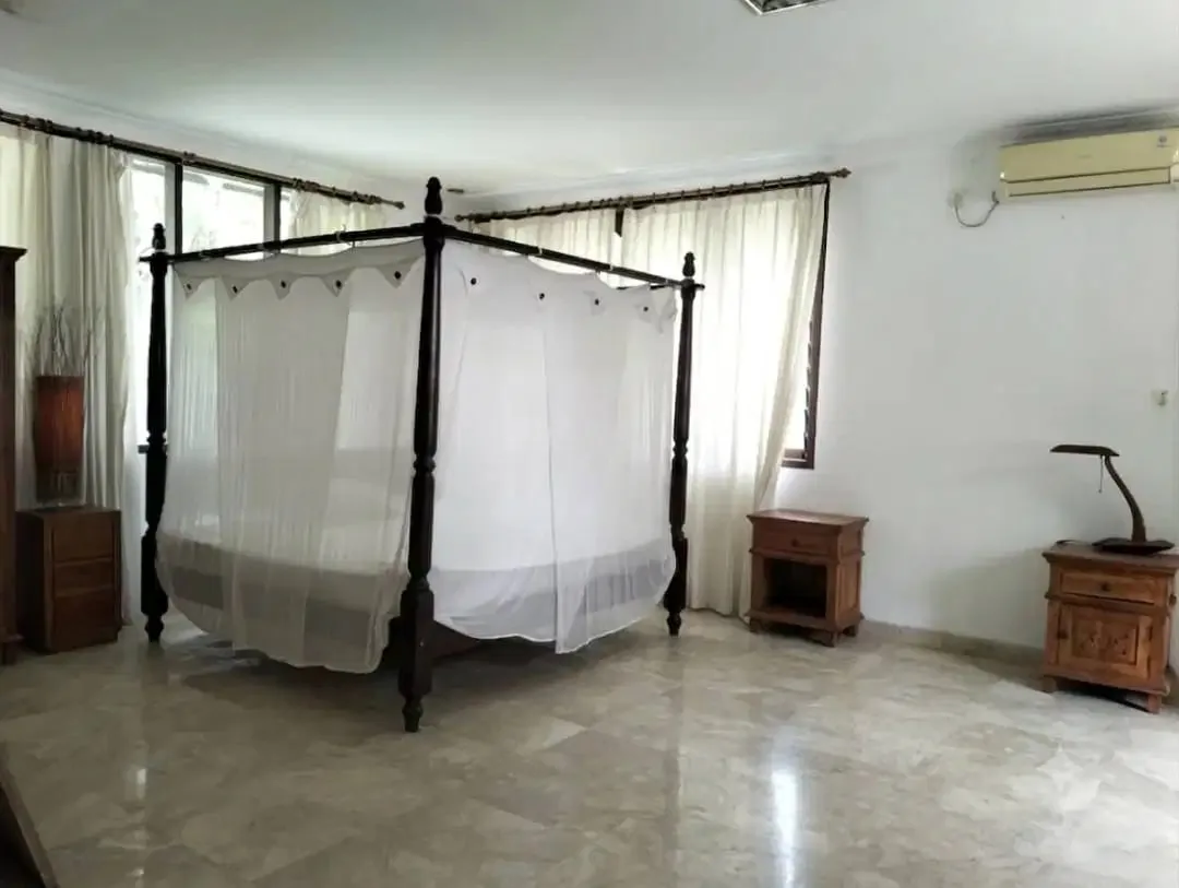 VILLA FOR SALE WITH NUANCE TROPICAL FOREST NEAR BEACH - Image 8 of 10