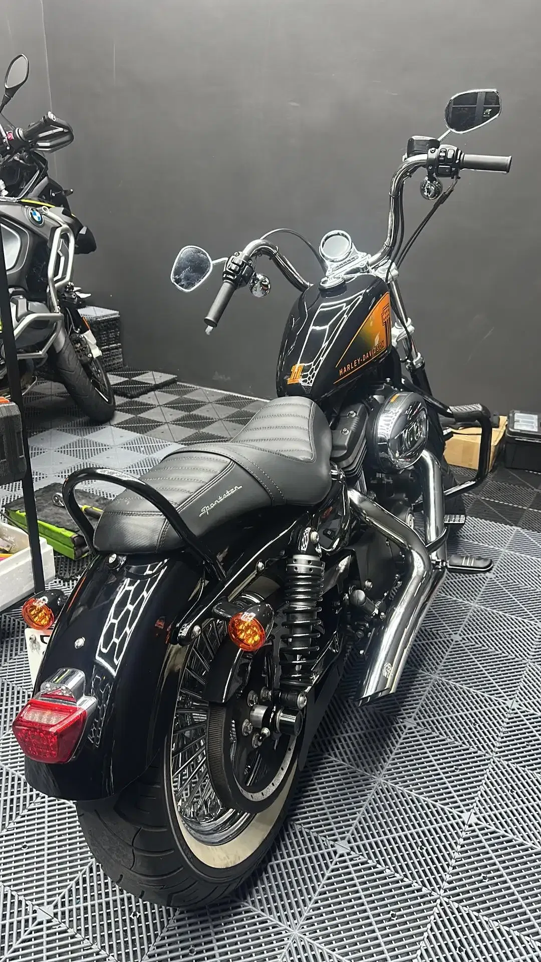 H-D Sportster XL 1200 ABS 2014 istimewa low odo full acc istimewa - Image 3 of 4