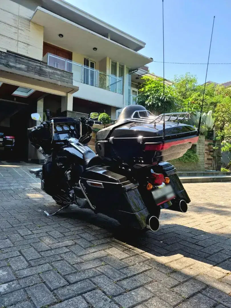 Harley Davidson ULTRA LIMITED M8 107ci,VIN 2018 5HD asia,odo 5 rb mls - Image 6 of 10