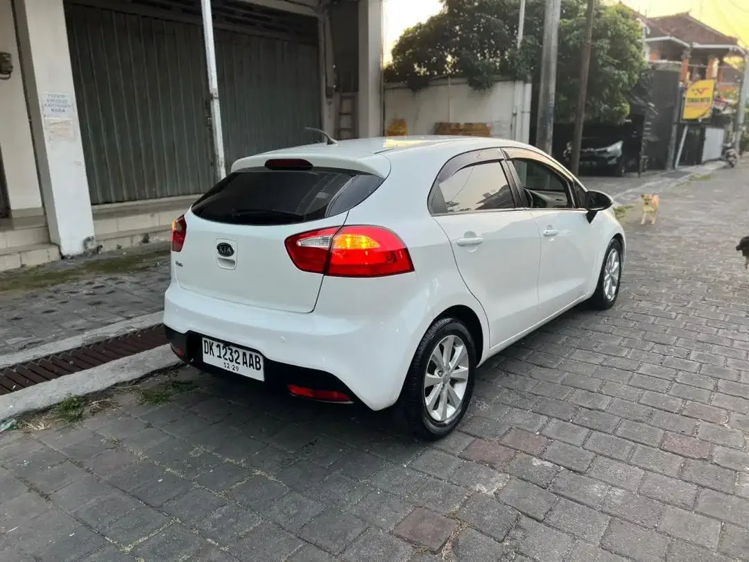 Kia rio se 2012 matic - Image 3 of 10