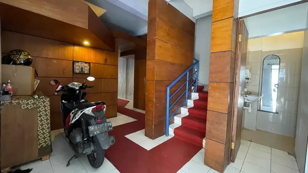 Dijual Ruko di Jalan Raya Kerobokan Dekat ke Seminyak dan Petitenget - Image 7 of 10
