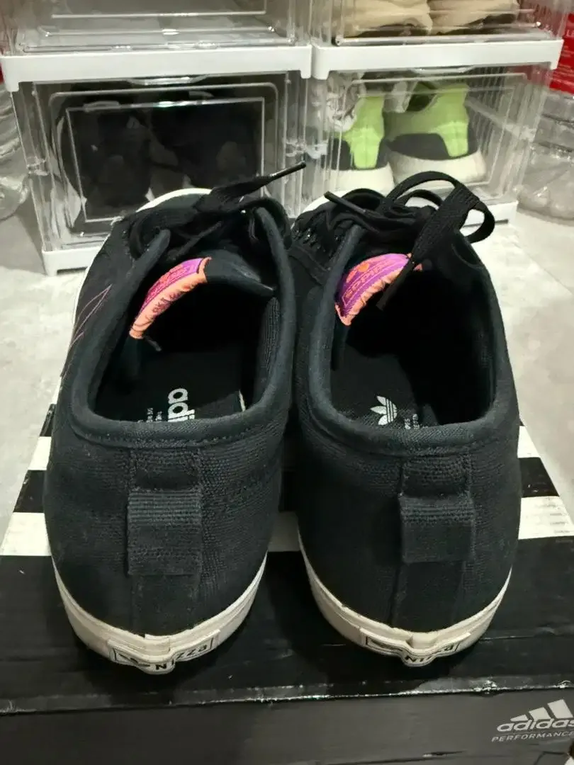 Sepatu Adidas Original Size 44 2/3 - Image 4 of 5