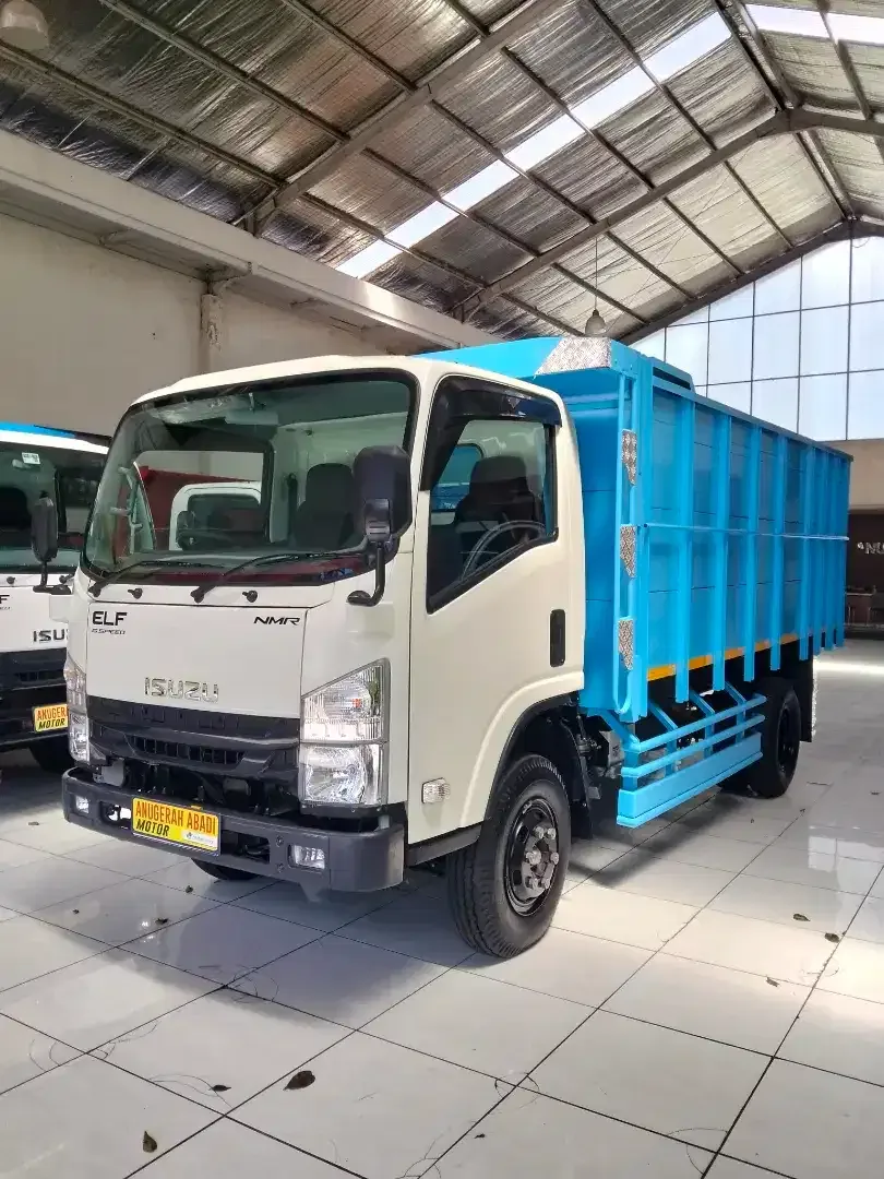 Isuzu elf giga light truck 2025 - Image 2 of 3