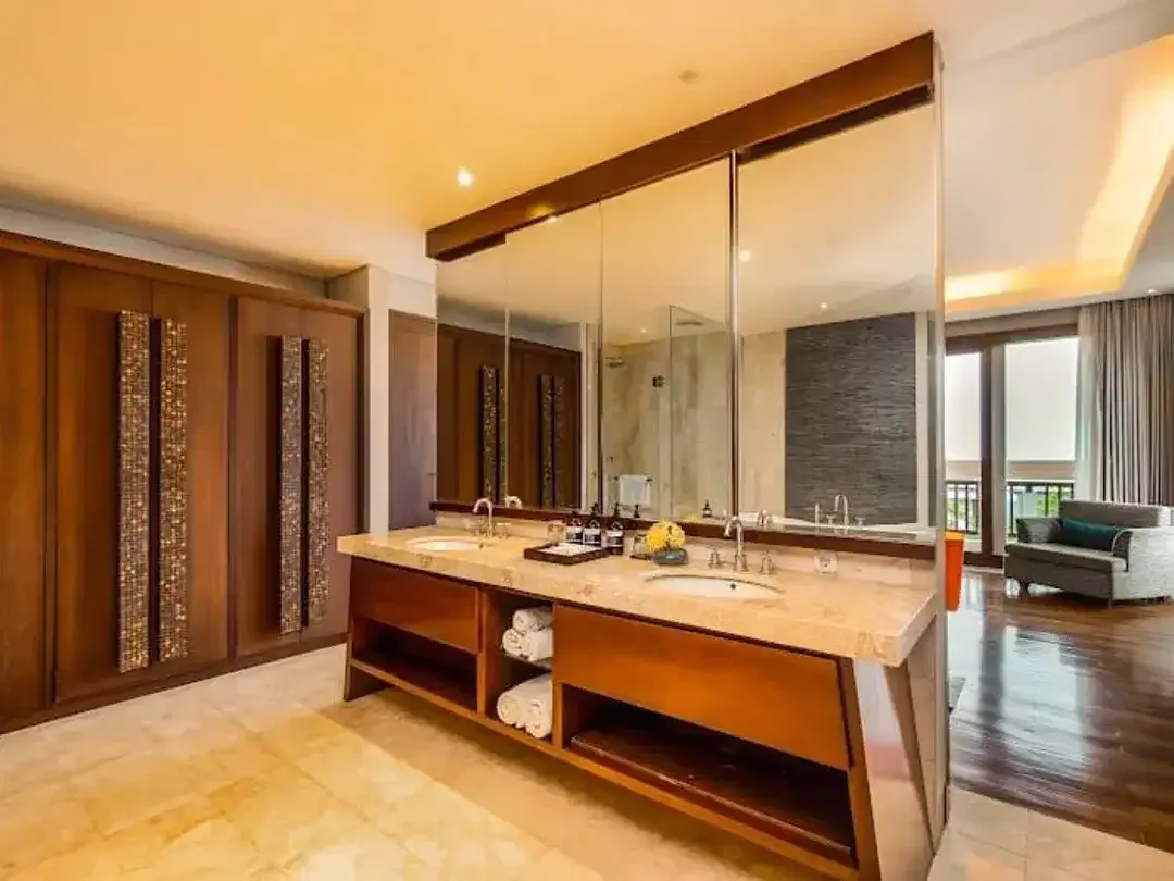 MODERN LUXURY VILLA WITH OCEAN & SUNSET VIEW - Image 6 of 7
