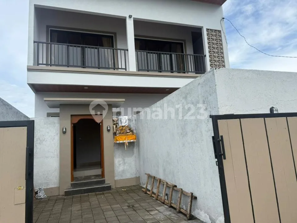 Villa Baru Yg Berlokasi di Tangen Mengwi Badung Disewakan untuk Jangka Panjang View Sawah - Image 1 of 4