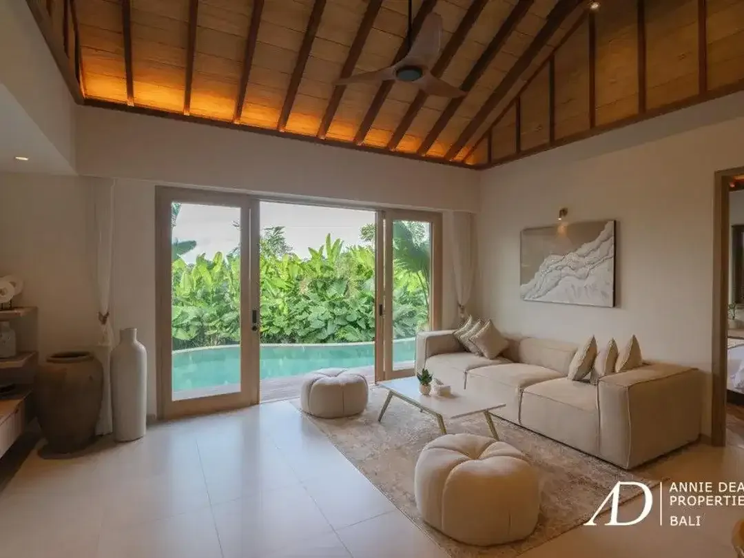 LEASEHOLD | MODERN TROPICAL 2-BEDROOM VILLA IN CANGGU - Image 5 of 10