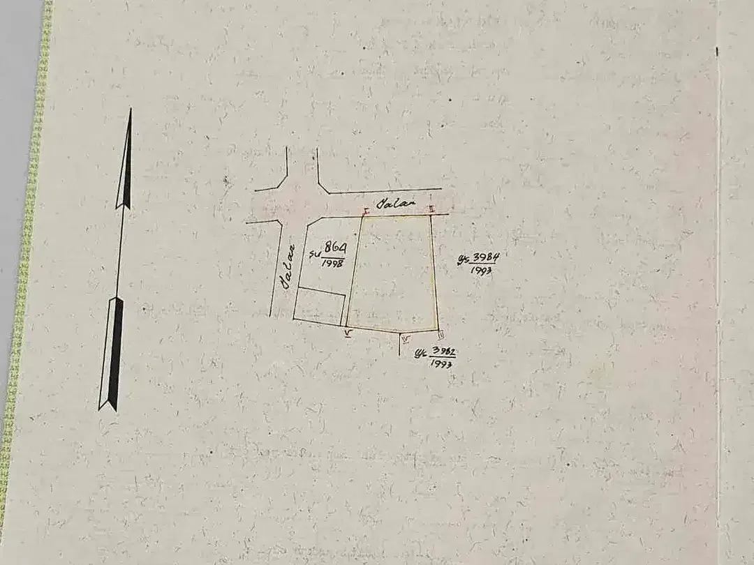 Freehold (DIJUAL) Lahan
sebidang tanah di jln Muding indah  kerobokan kuta utara Badung

Luas tanah 8,45 Are
Lebar depan 22.5 meter
Hadap utara
Akses jalan masuk 8 meter LC
SHM
Zona kuning
Sangat - Image 5 of 5