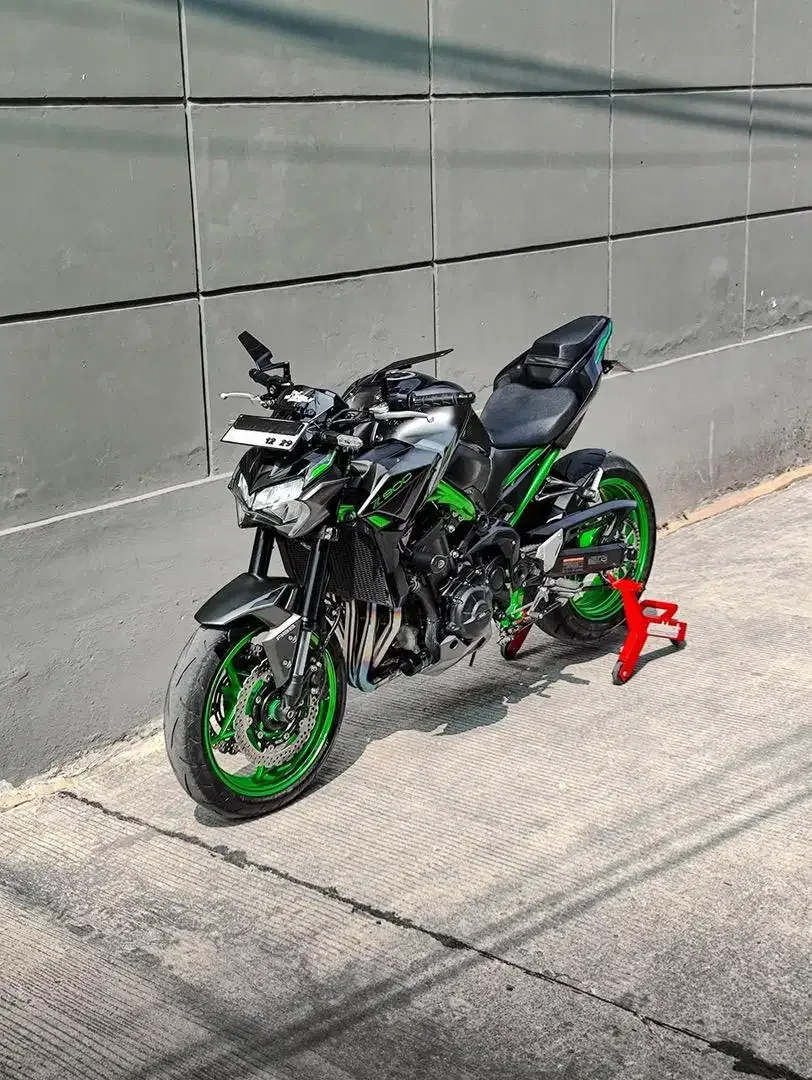 Kawasaki Z900 ABS tahun 2024 Very Low Odo Mulus TT FP Like New - Image 2 of 10
