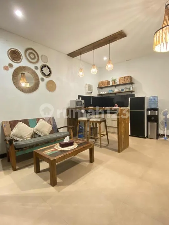 Villa 2Br Full Furnished Siap Huni di Padonan Tibubeneng Canggu - Image 2 of 4