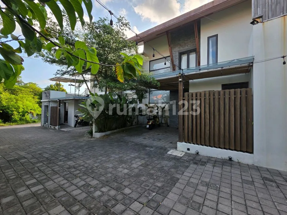 Clean And Beautiful House At Renon Close To Sanur - Image 1 of 4