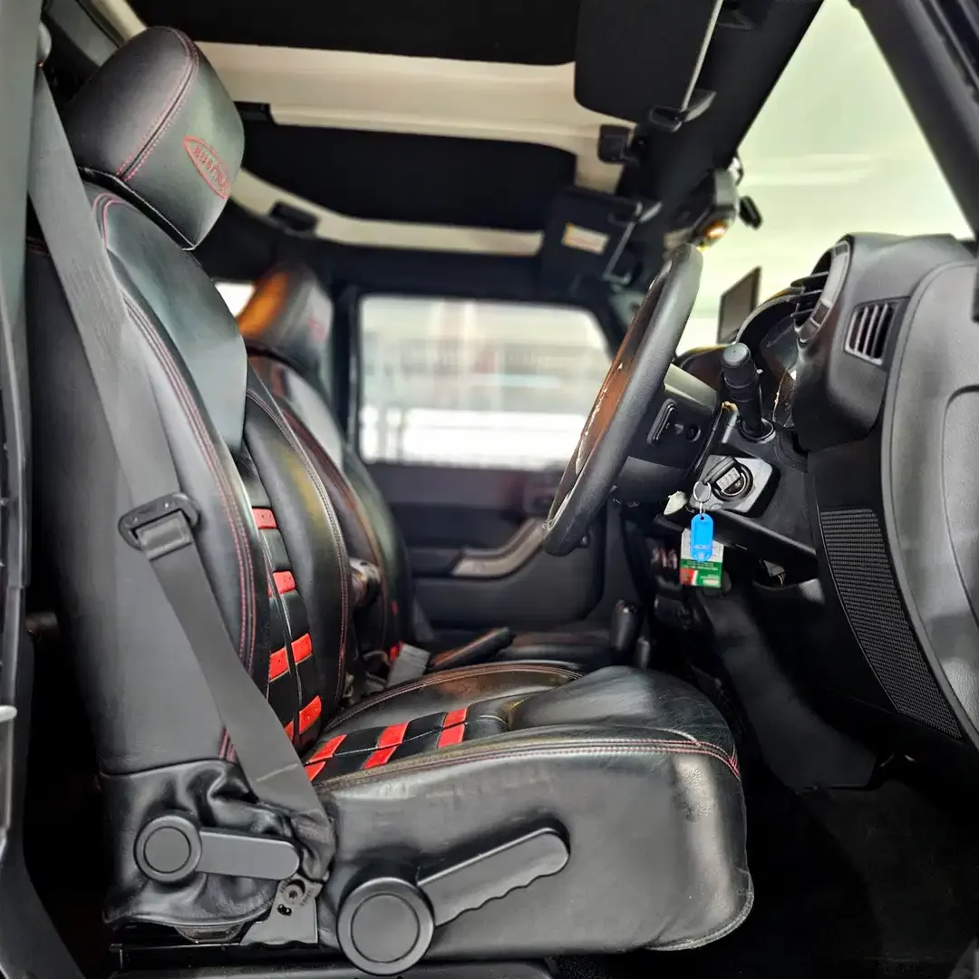 [2017] Jeep Wrangler JK Sport 4x4 3.0 at 2017 DK bkn Rubicon NIK 2015 - Image 6 of 10