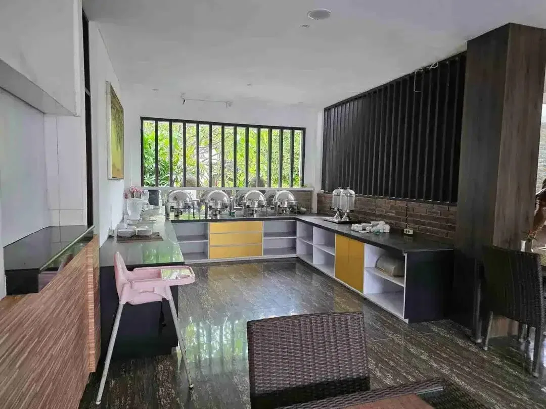 Dijual Hotel bintang 3 sangat murah di Kuta Bali. - Image 5 of 10
