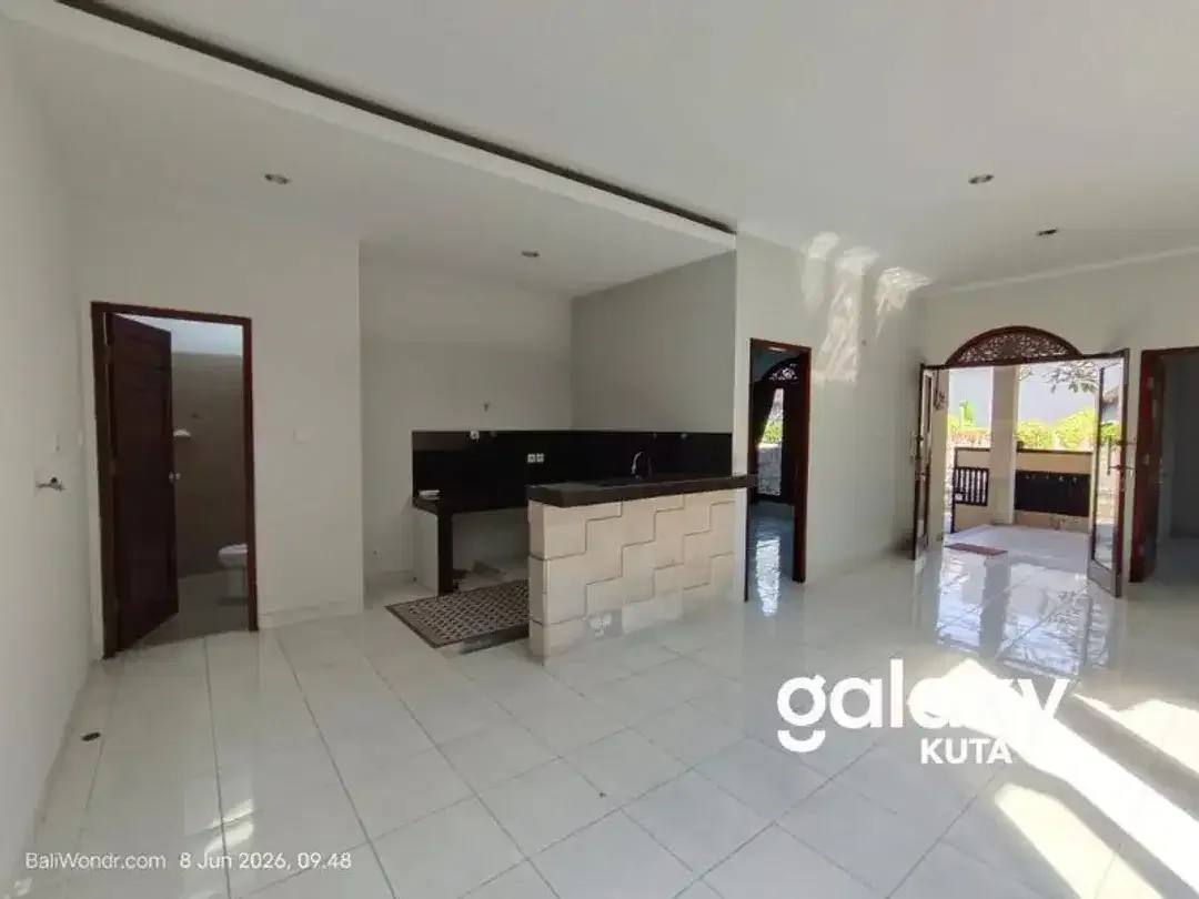 DISEWAKAN RUMAH STRATEGIS DI TUKAD BALIAN RENON DENPASAR - Image 4 of 7