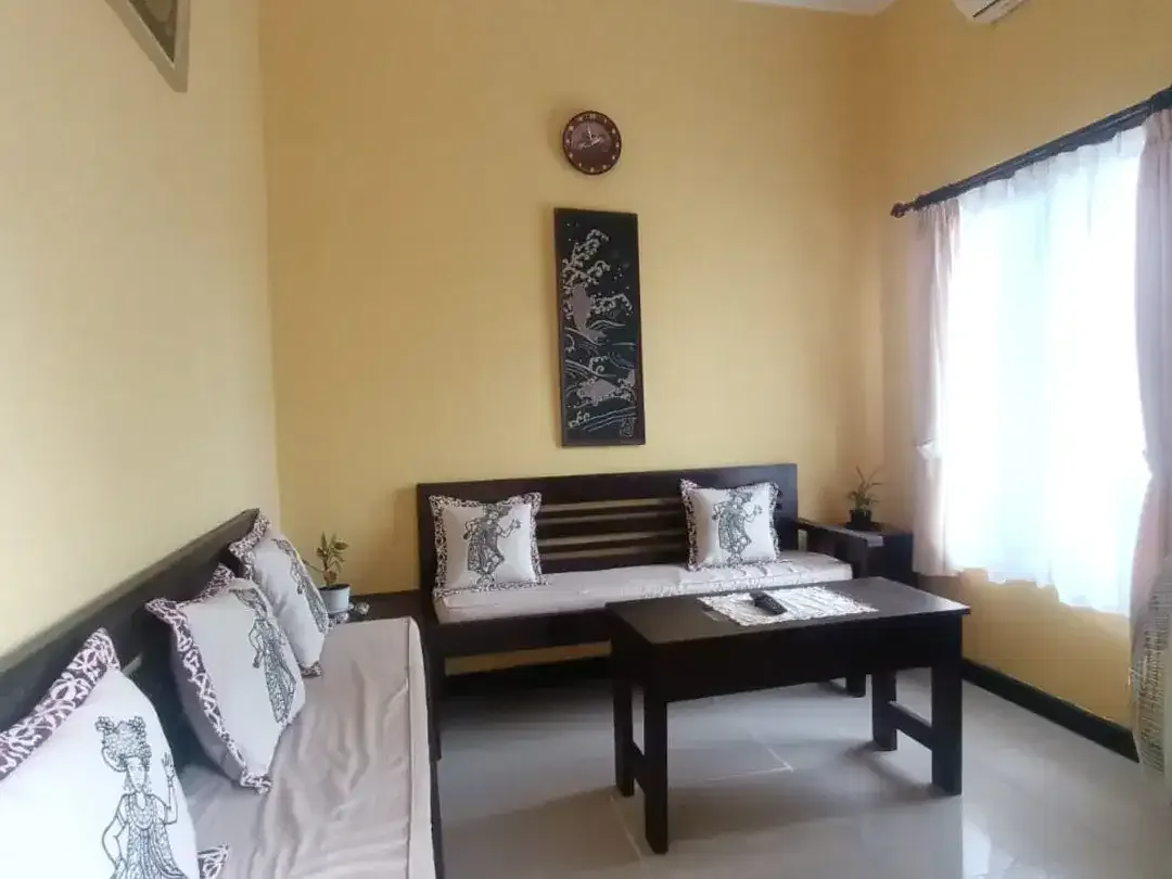 Rumah Modern Minimalis di Area Taman Griya Jimbaran Fasilitas Lengkap - Image 10 of 10