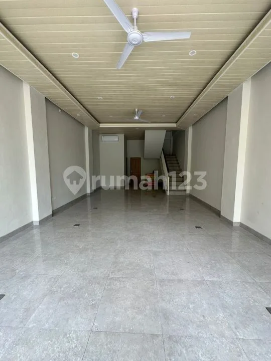 Ruko Startegis Siap Huni Cocok Untuk Usaha Area Renon Pusat - Image 3 of 4