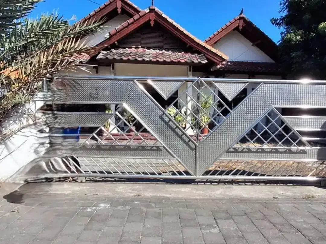 Tanah bonus rumah 1 lantai Dijual, di Mertasari, Denpasar Selatan - Image 7 of 9