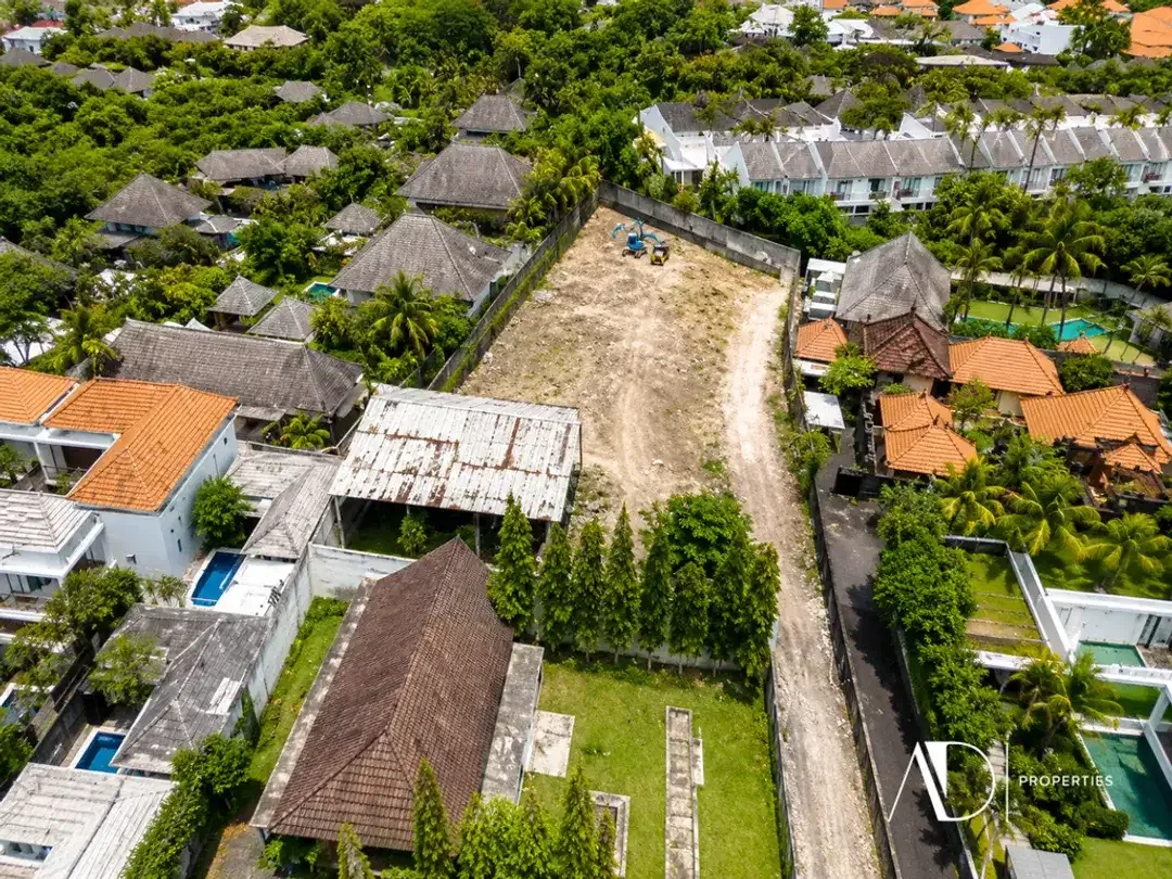 FREEHOLD | PRIME COMMERCIAL LAND IN OBEROI, SEMINYAK - Image 5 of 7