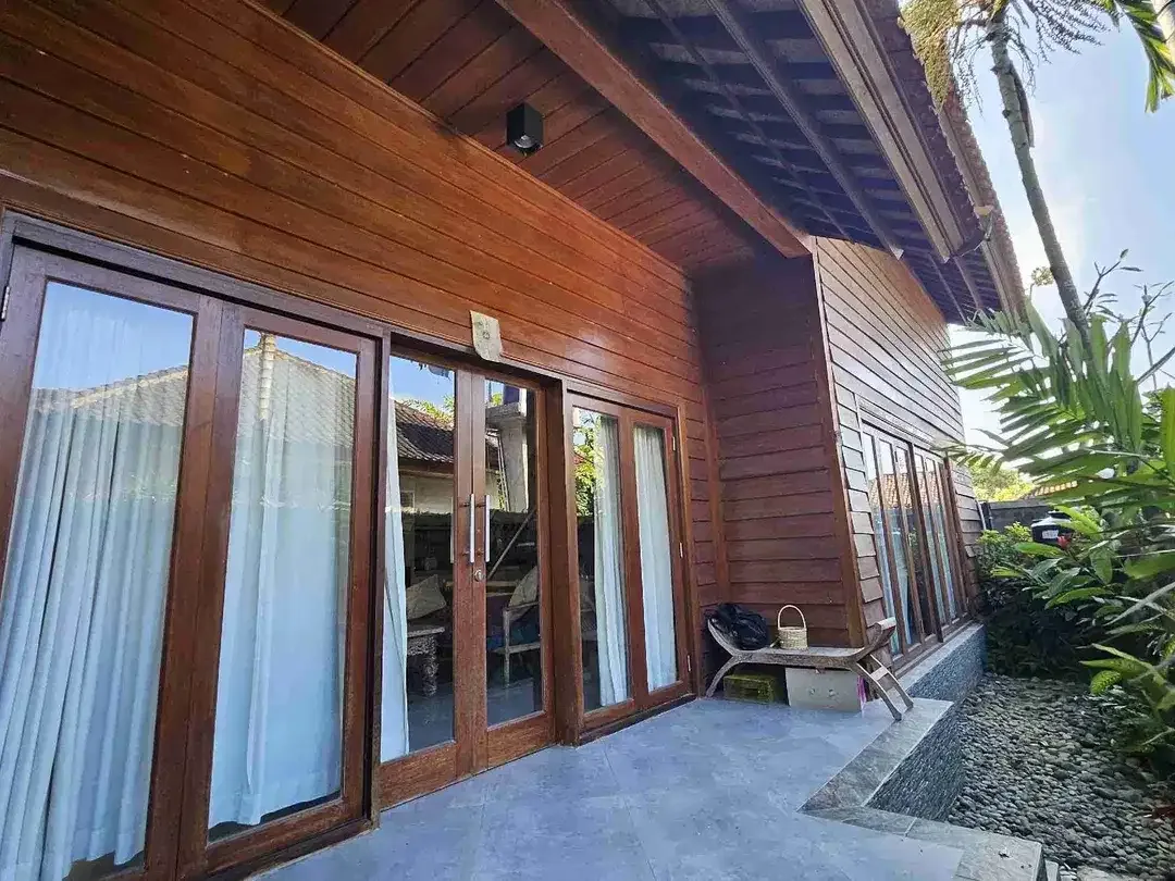 villa tropical cozy sanur area with garden - Image 1 of 10
