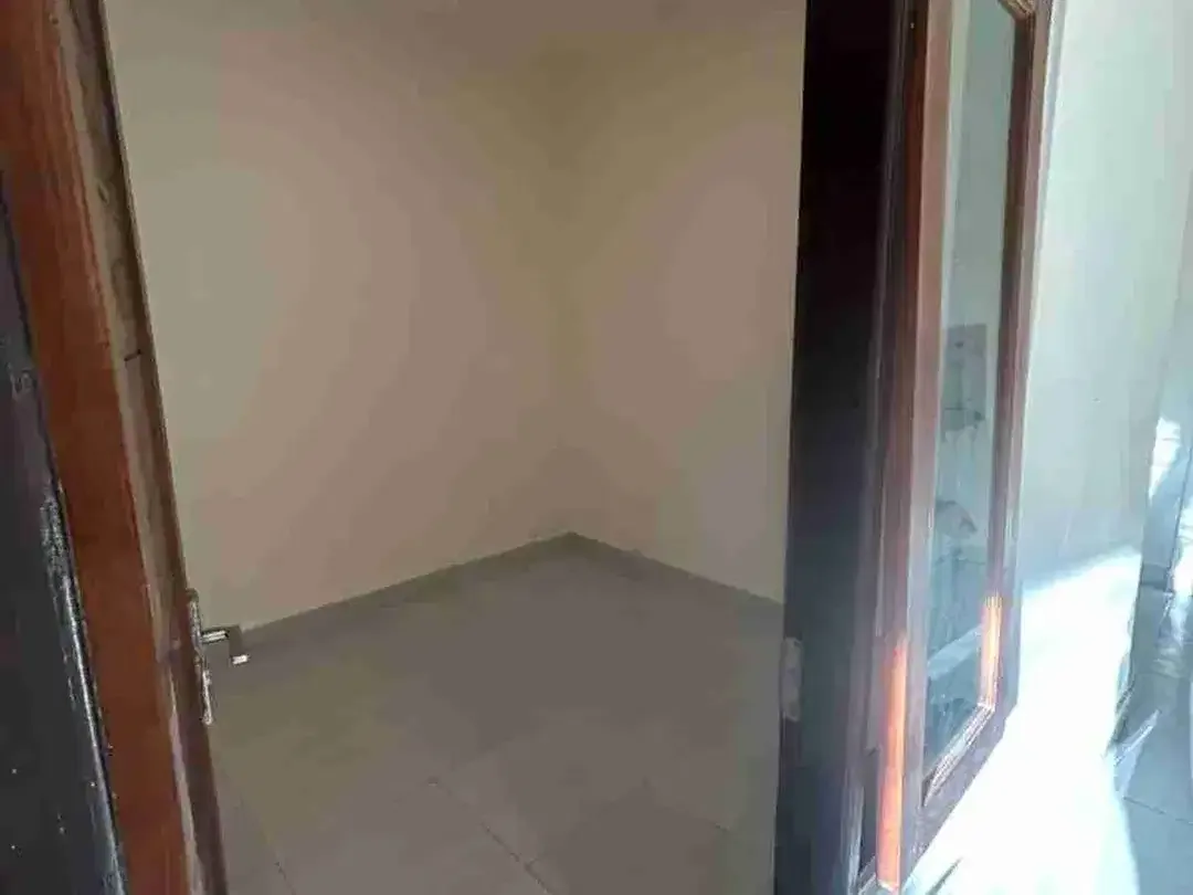 Jual Rumah 1lt Lokasi Dalung Pengilian Area Hunian strategis - Image 7 of 8