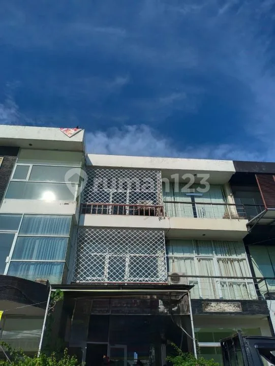 Ruko strategis 3 lantai Bypass sanur Denpasar Bali - Image 1 of 4