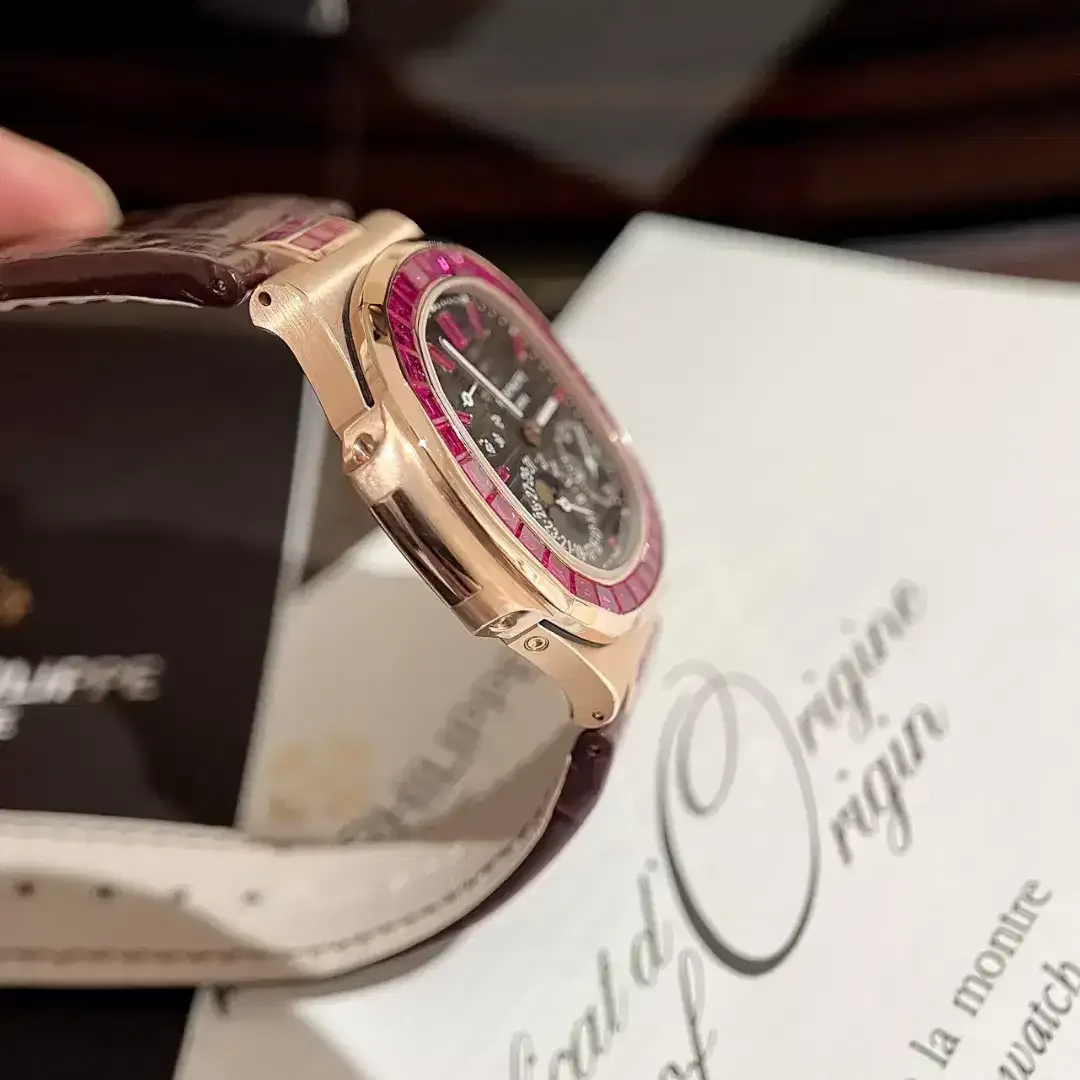 NEW PATEK PHILIPPE NAUTILUS MOONPHASE WATCH - Image 4 of 4