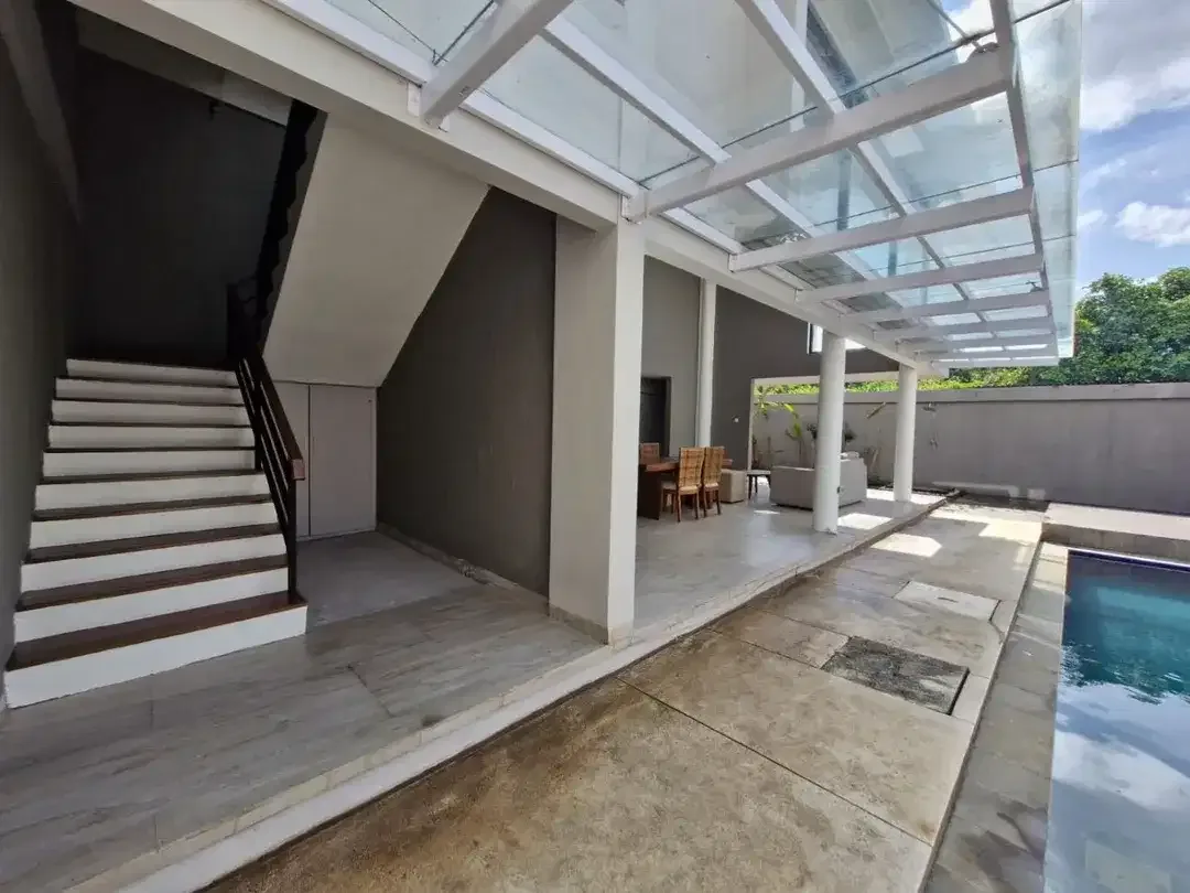 VILLA READY UNIT FURNISHED OCEAN VIEW 3BR BEST LOKASI DI NUSA DUA BALI - Image 9 of 10